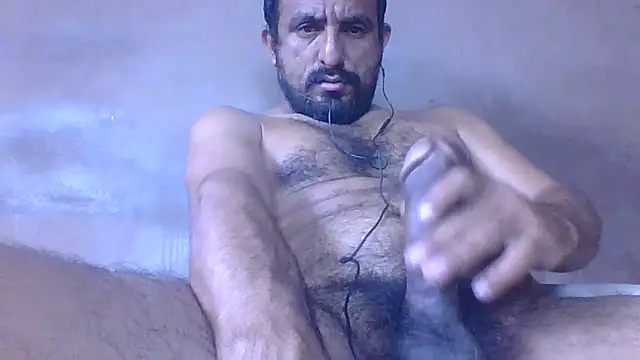 Snapshot of peloton10 chatting on 10-31-25, 08:54 peloton10 online show from 10-31-25, 08:54