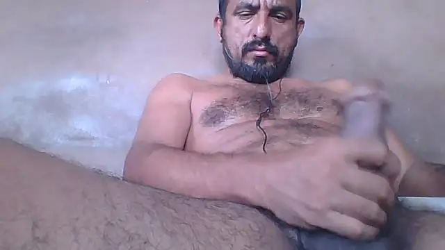 Snapshot of peloton10 chatting on 12-14-25, 08:02 peloton10 online show from 12-14-25, 08:02