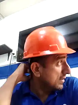 Snapshot of peloton10 chatting on 03-06-26, 04:14 peloton10 online show from 03-06-26, 04:14