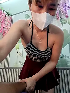 Snapshot of zizi_public chatting on 11-13-25, 12:20 zizi public online show from 11-13-25, 12:20