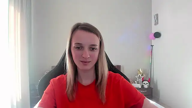 Snapshot of RouseReed chatting on 03-10-25, 01:32 RouseReed online show from 03-10-25, 01:32