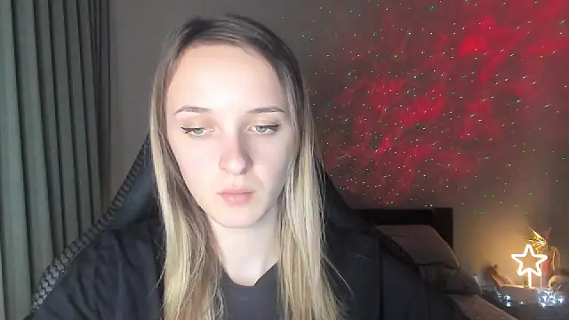 Snapshot of RouseReed chatting on 03-14-25, 04:30 RouseReed online show from 03-14-25, 04:30