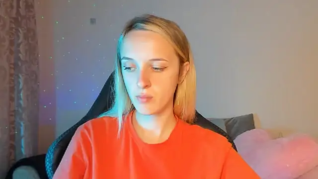 Snapshot of RouseReed chatting on 09-13-25, 12:27 RouseReed online show from 09-13-25, 12:27