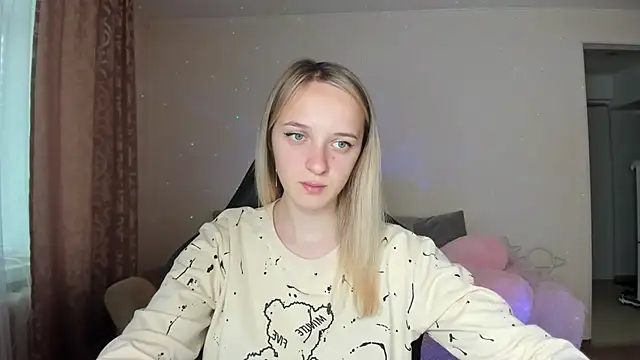 Snapshot of RouseReed chatting on 09-27-25, 06:29 RouseReed online show from 09-27-25, 06:29