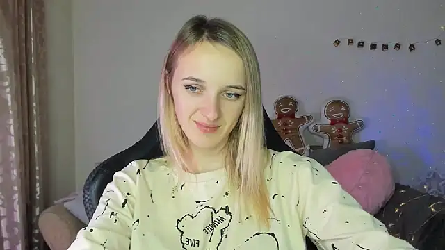 Snapshot of RouseReed chatting on 11-22-25, 12:48 RouseReed online show from 11-22-25, 12:48