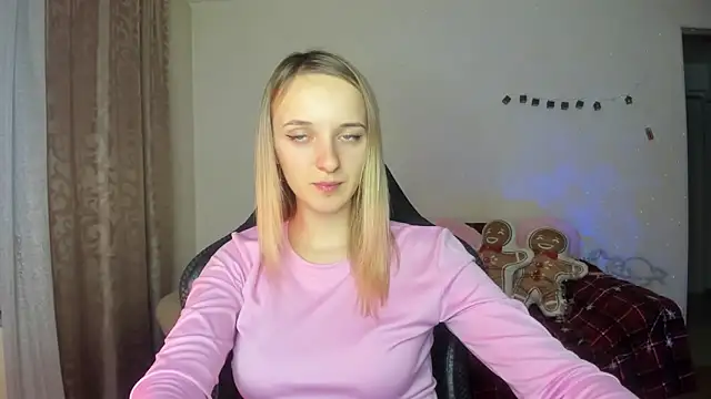 Snapshot of RouseReed chatting on 11-29-25, 01:25 RouseReed online show from 11-29-25, 01:25