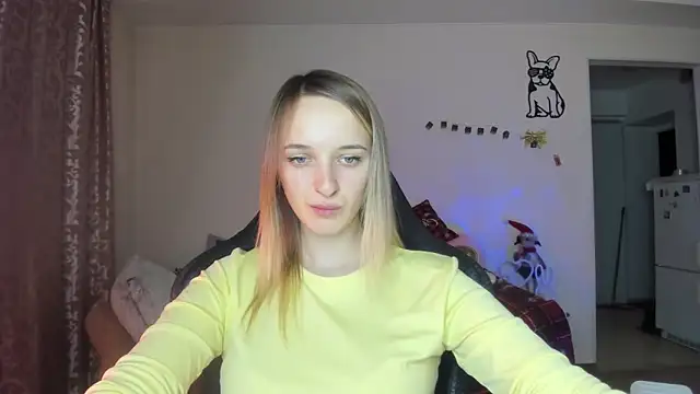 Snapshot of RouseReed chatting on 01-07-26, 01:13 RouseReed online show from 01-07-26, 01:13