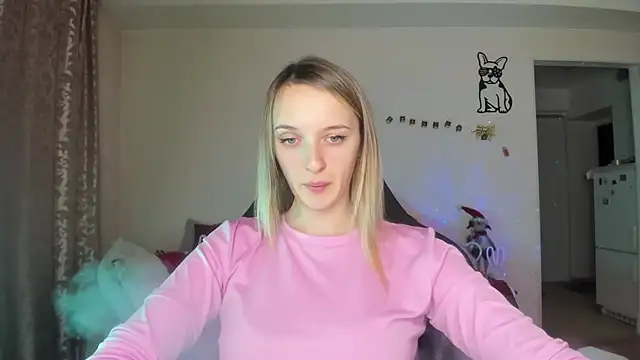 Snapshot of RouseReed chatting on 01-08-26, 01:13 RouseReed online show from 01-08-26, 01:13