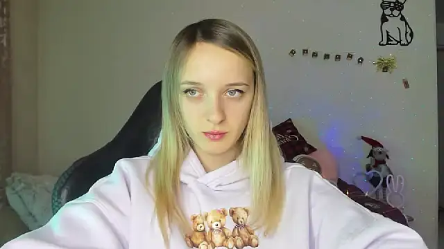 Snapshot of RouseReed chatting on 01-16-26, 01:26 RouseReed online show from 01-16-26, 01:26