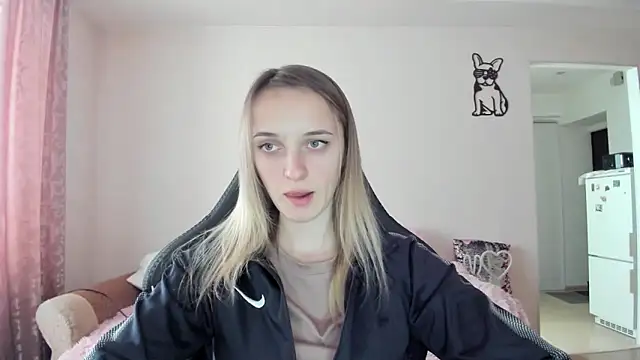 Snapshot of RouseReed chatting on 02-07-26, 12:42 RouseReed online show from 02-07-26, 12:42