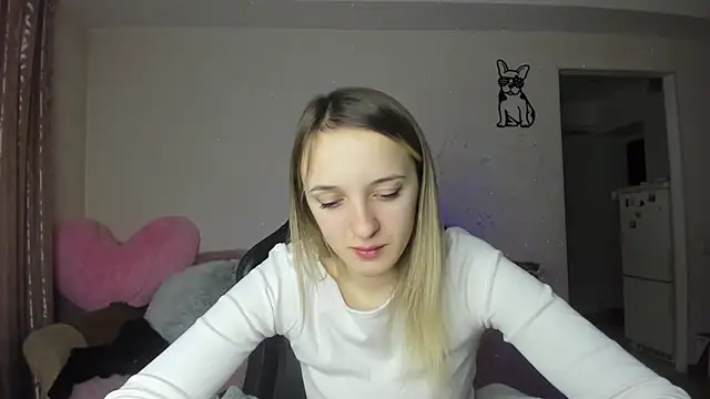 Snapshot of RouseReed chatting on 02-14-26, 07:38 RouseReed online show from 02-14-26, 07:38