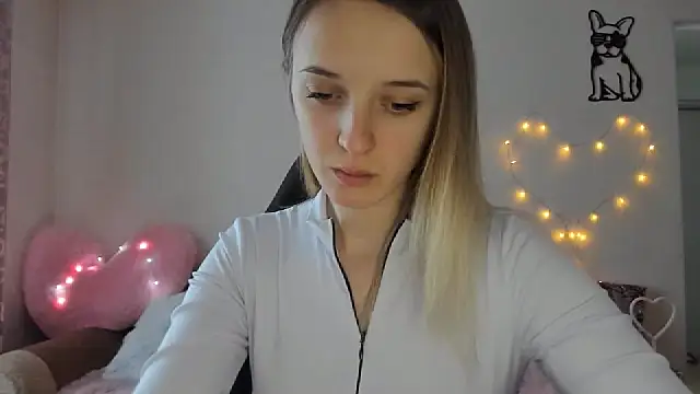 Snapshot of RouseReed chatting on 02-20-26, 12:38 RouseReed online show from 02-20-26, 12:38