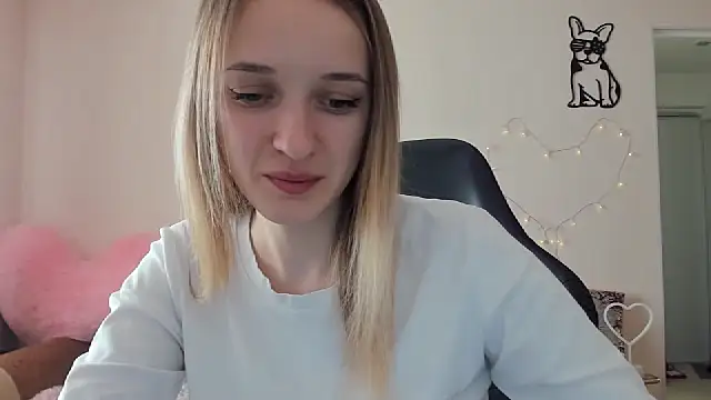 Snapshot of RouseReed chatting on 02-21-26, 07:20 RouseReed online show from 02-21-26, 07:20