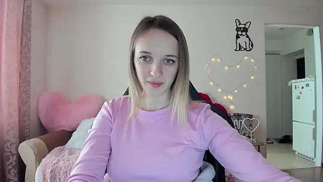 Snapshot of RouseReed chatting on 02-22-26, 06:57 RouseReed online show from 02-22-26, 06:57