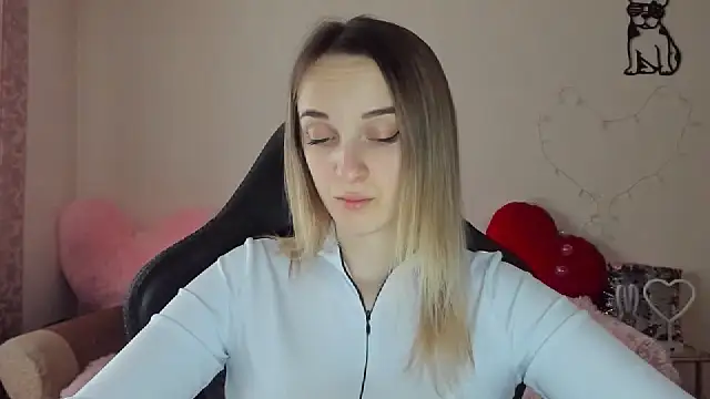 Snapshot of RouseReed chatting on 02-24-26, 01:09 RouseReed online show from 02-24-26, 01:09