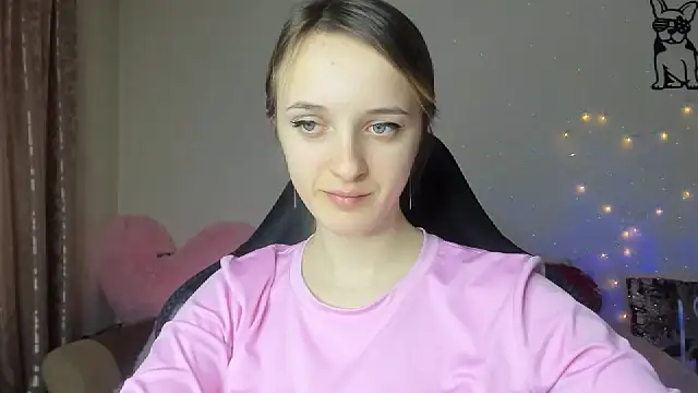 Snapshot of RouseReed chatting on 03-03-26, 01:06 RouseReed online show from 03-03-26, 01:06