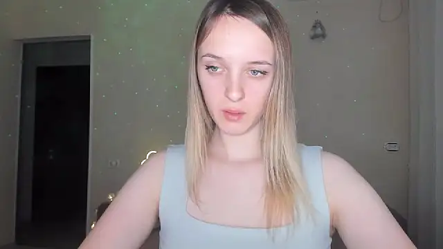 Snapshot of RouseReed chatting on 03-07-26, 07:11 RouseReed online show from 03-07-26, 07:11