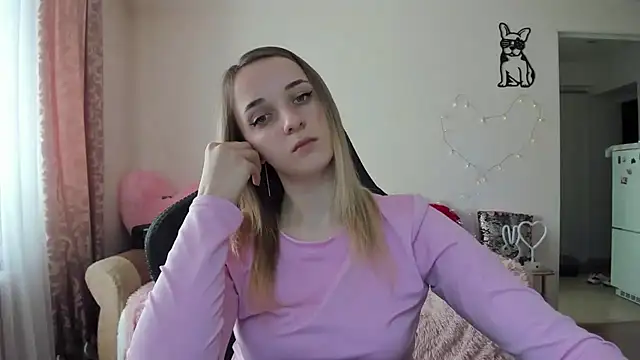 Snapshot of RouseReed chatting on 03-14-26, 07:03 RouseReed online show from 03-14-26, 07:03