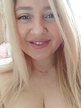 LadyLolyPop  online show from 03-28-26, 06:24