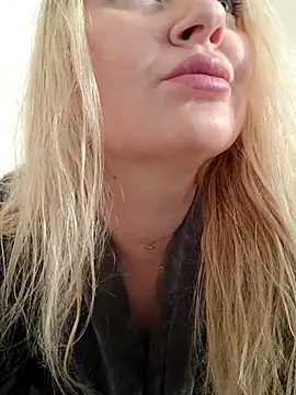 LadyLolyPop  online show from 04-28-26, 01:37