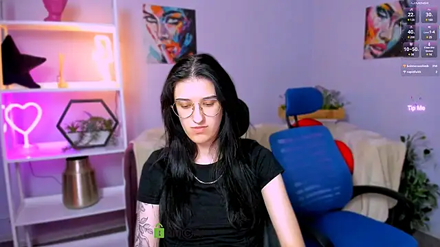 scarlet mooore online show from 03-17-25, 11:32