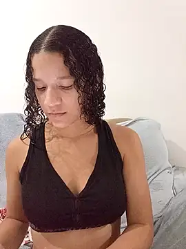 Snapshot of By_Aninha chatting on 05-27-26, 12:29 By Aninha online show from 05-27-26, 12:29
