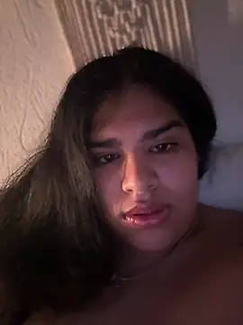 Snapshot of Badkittykim chatting on 02-08-25, 11:33 Badkittykim online show from 02-08-25, 11:33