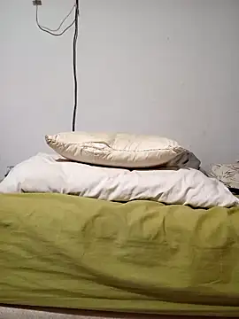 Snapshot of rascarasca69 chatting on 02-26-26, 04:44 rascarasca69 online show from 02-26-26, 04:44