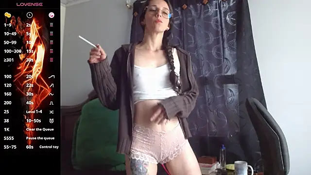 Snapshot of goretty420 chatting on 02-06-25, 02:26 goretty420 online show from 02-06-25, 02:26