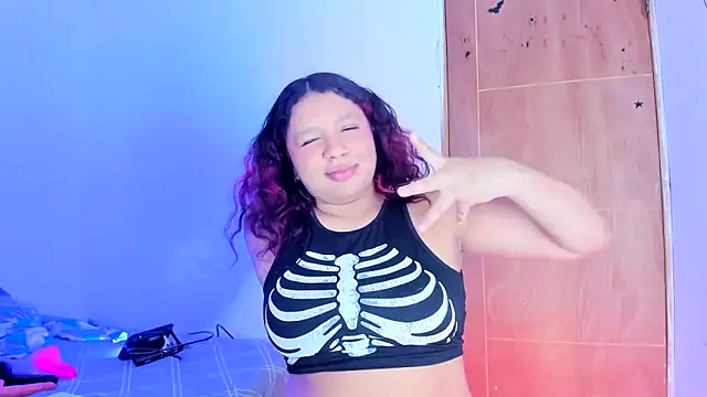Emily Coper18 online show from 06-08-26, 01:28