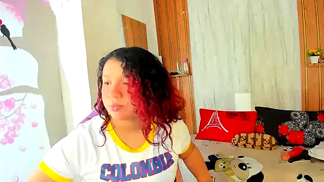 Emily Coper18 online show from 06-18-26, 02:21
