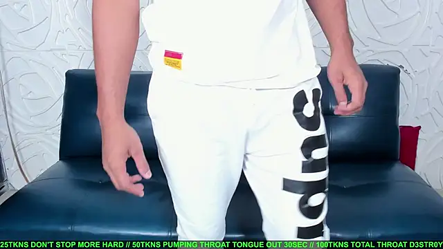 Snapshot of Sex_orgy01 chatting on 02-14-25, 07:23 Sex orgy01 online show from 02-14-25, 07:23