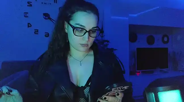 me lissa sun13 online show from 12-26-24, 04:43