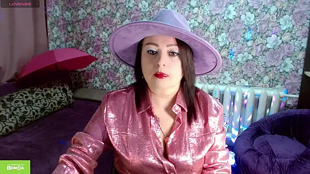 Snapshot of Julia-ru chatting on 12-16-25, 01:21 Julia-ru online show from 12-16-25, 01:21