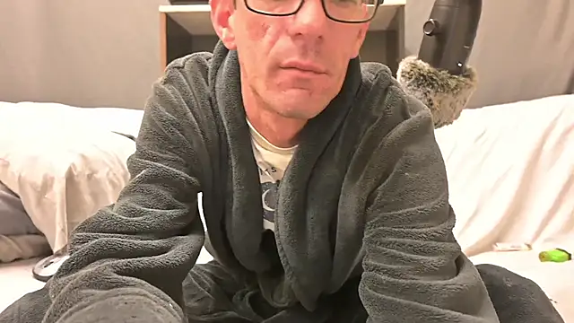 joeiandola online show from 10-24-25, 03:52