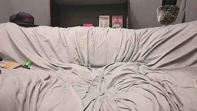 Snapshot of joeiandola chatting on 01-13-26, 08:58 joeiandola online show from 01-13-26, 08:58