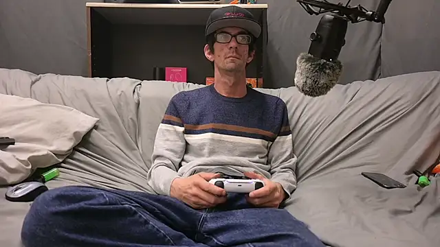 Snapshot of joeiandola chatting on 01-18-26, 09:51 joeiandola online show from 01-18-26, 09:51