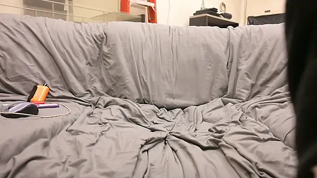 Snapshot of joeiandola chatting on 03-03-26, 04:57 joeiandola online show from 03-03-26, 04:57