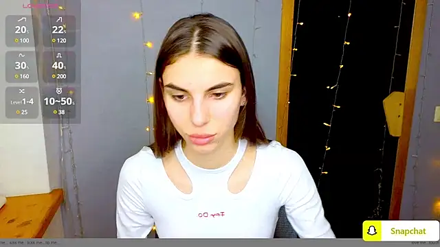 Snapshot of EmmyGreans chatting on 01-22-25, 01:00 EmmyGreans online show from 01-22-25, 01:00