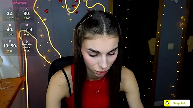 Snapshot of EmmyGreans chatting on 10-08-25, 11:41 EmmyGreans online show from 10-08-25, 11:41