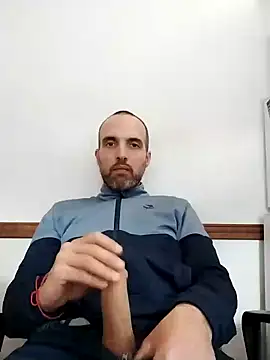 leon3875 online show from 12-13-24, 03:54