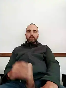 leon3875 online show from 12-20-24, 03:31