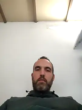 leon3875 online show from 03-07-25, 03:28