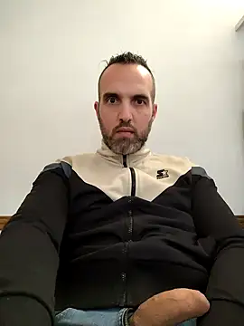 leon3875 online show from 09-15-25, 03:34