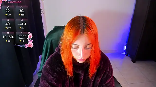 Snapshot of Violetaarey chatting on 08-08-26, 12:57 Violetaarey online show from 08-08-26, 12:57