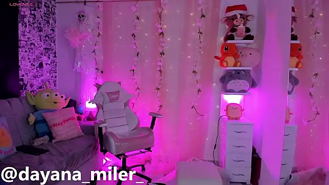 Snapshot of _dayana_miler chatting on 12-16-25, 12:15 dayana miler online show from 12-16-25, 12:15