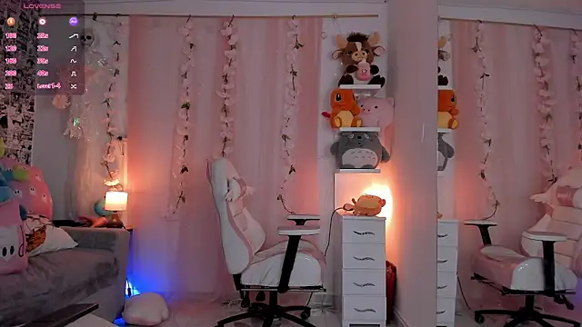 Snapshot of _dayana_miler chatting on 02-06-26, 12:37 dayana miler online show from 02-06-26, 12:37