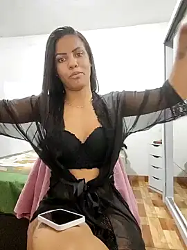 Bella Anjoss online show from 12-27-24, 01:11