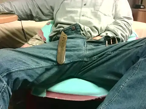 Giulio35 Pika online show from 01-09-26, 04:43