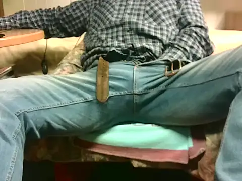 Giulio35 Pika online show from 03-09-26, 04:11